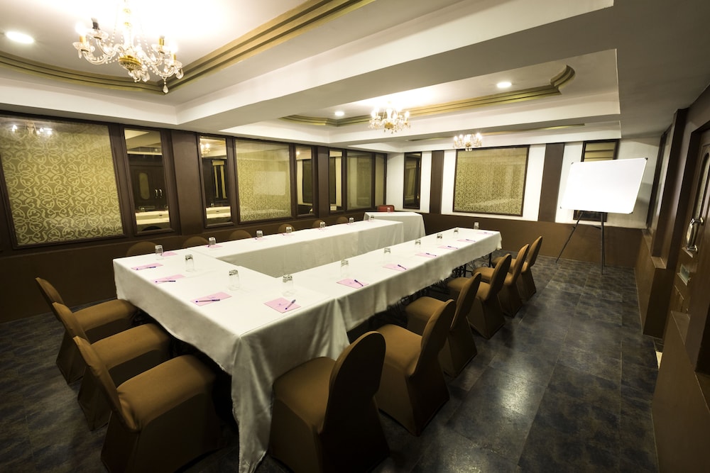 Grand Residence 38/50