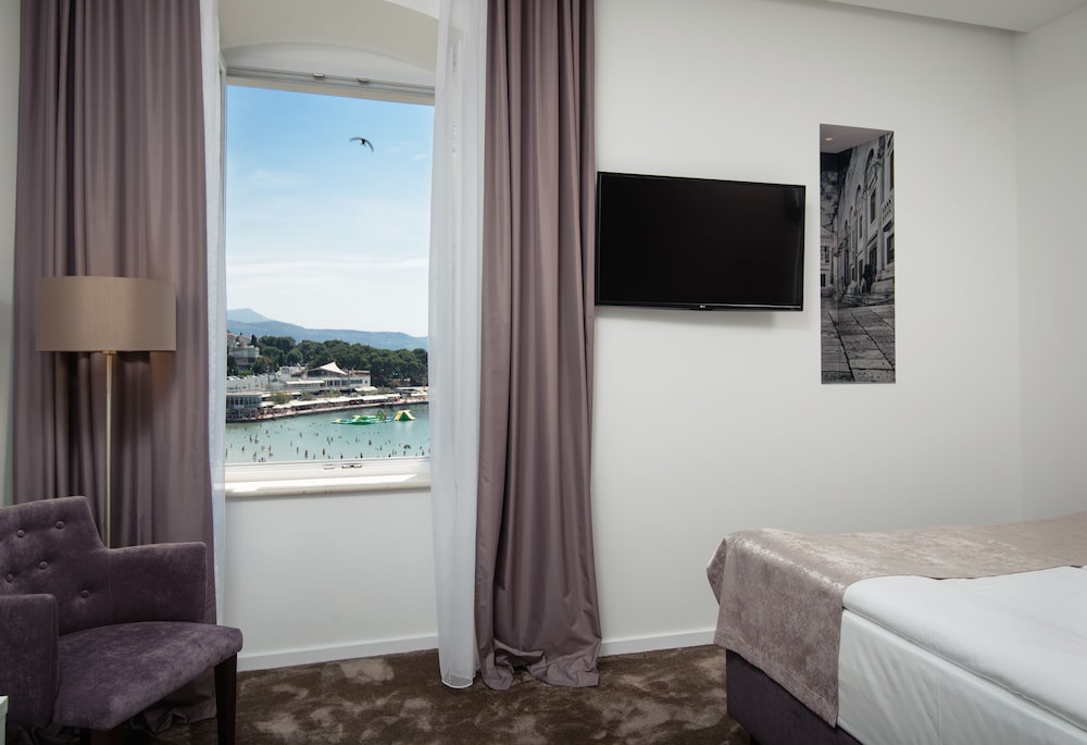 Dream Luxury Rooms 16/27