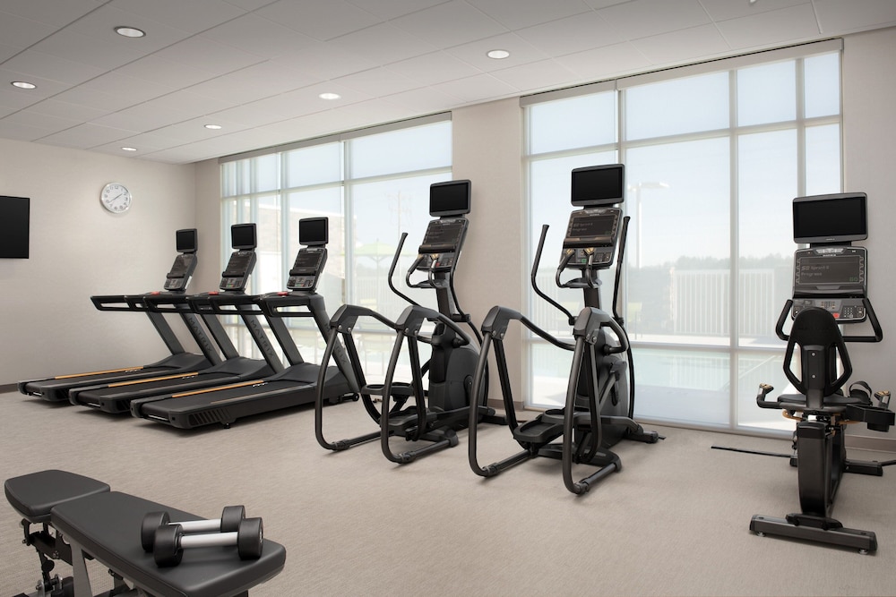 SpringHill Suites by Marriott Fayetteville I 95 20/42