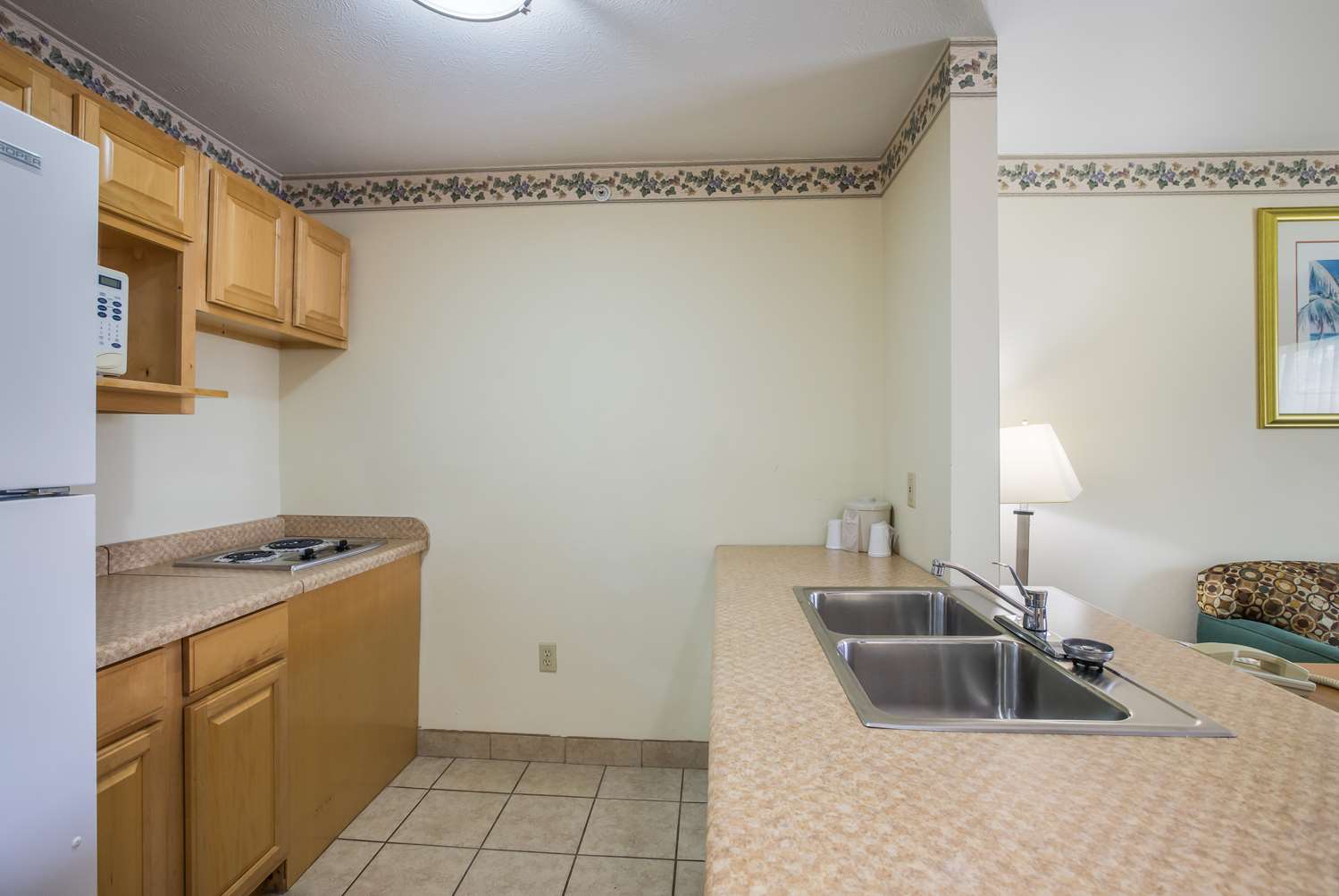 Americas Best Value Inn Suites Three Rivers 15/16