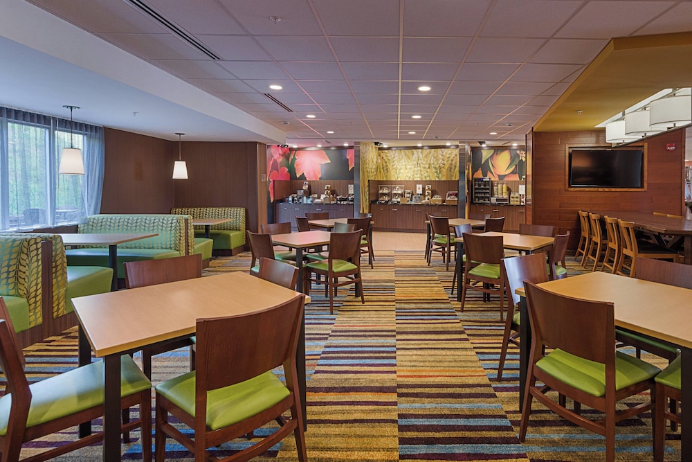 Fairfield Inn And Suites Abingdon 19/29