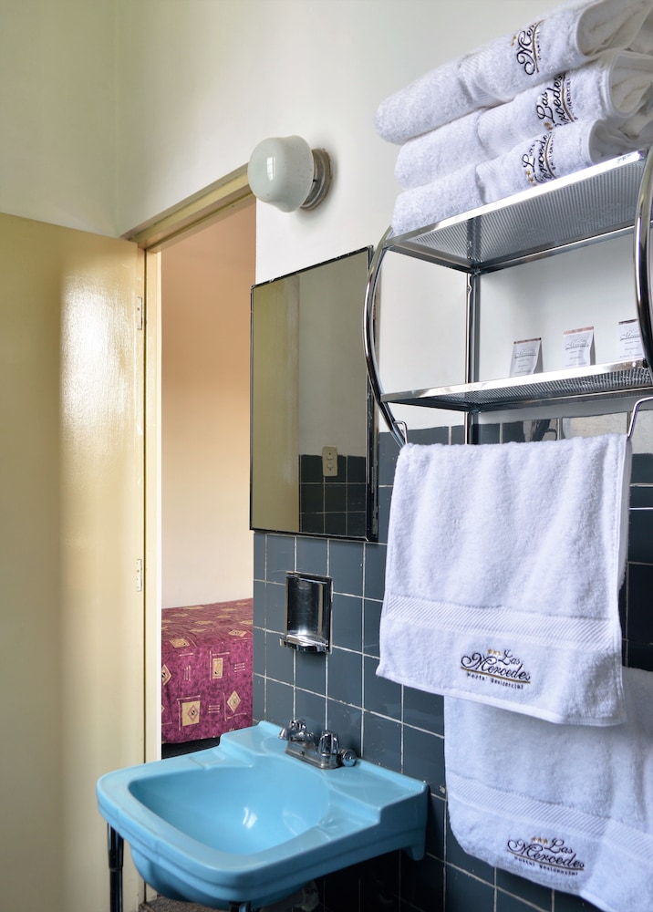 Las Mercedes Hostal Residencial 33/68