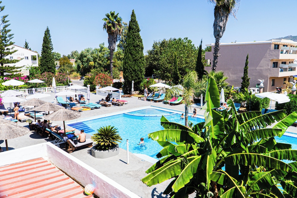 Ikaros Hotel 59/70