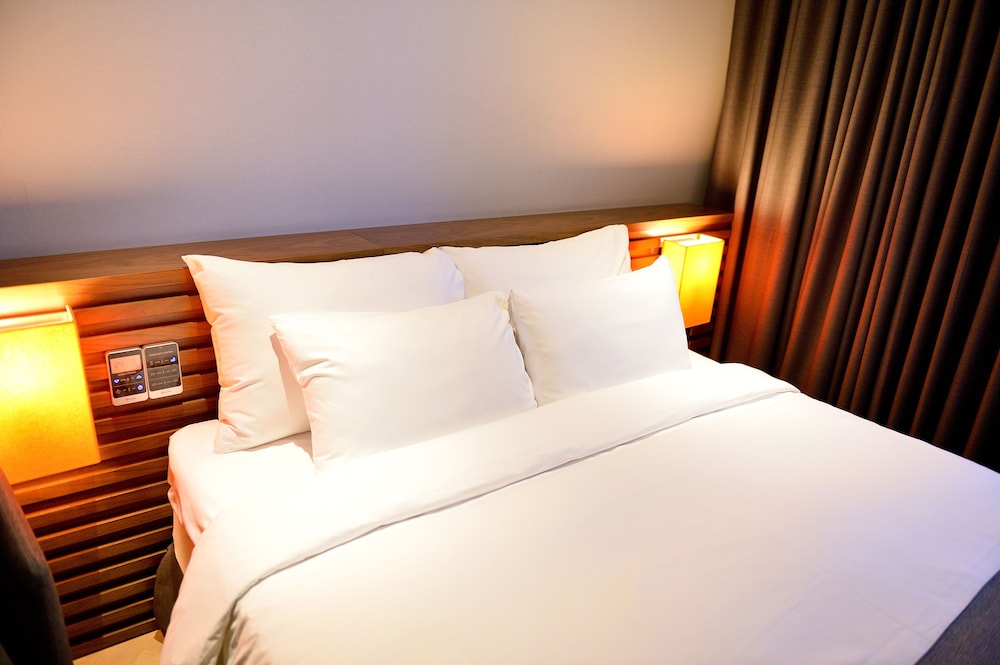 Golden Business Hotel 39/65