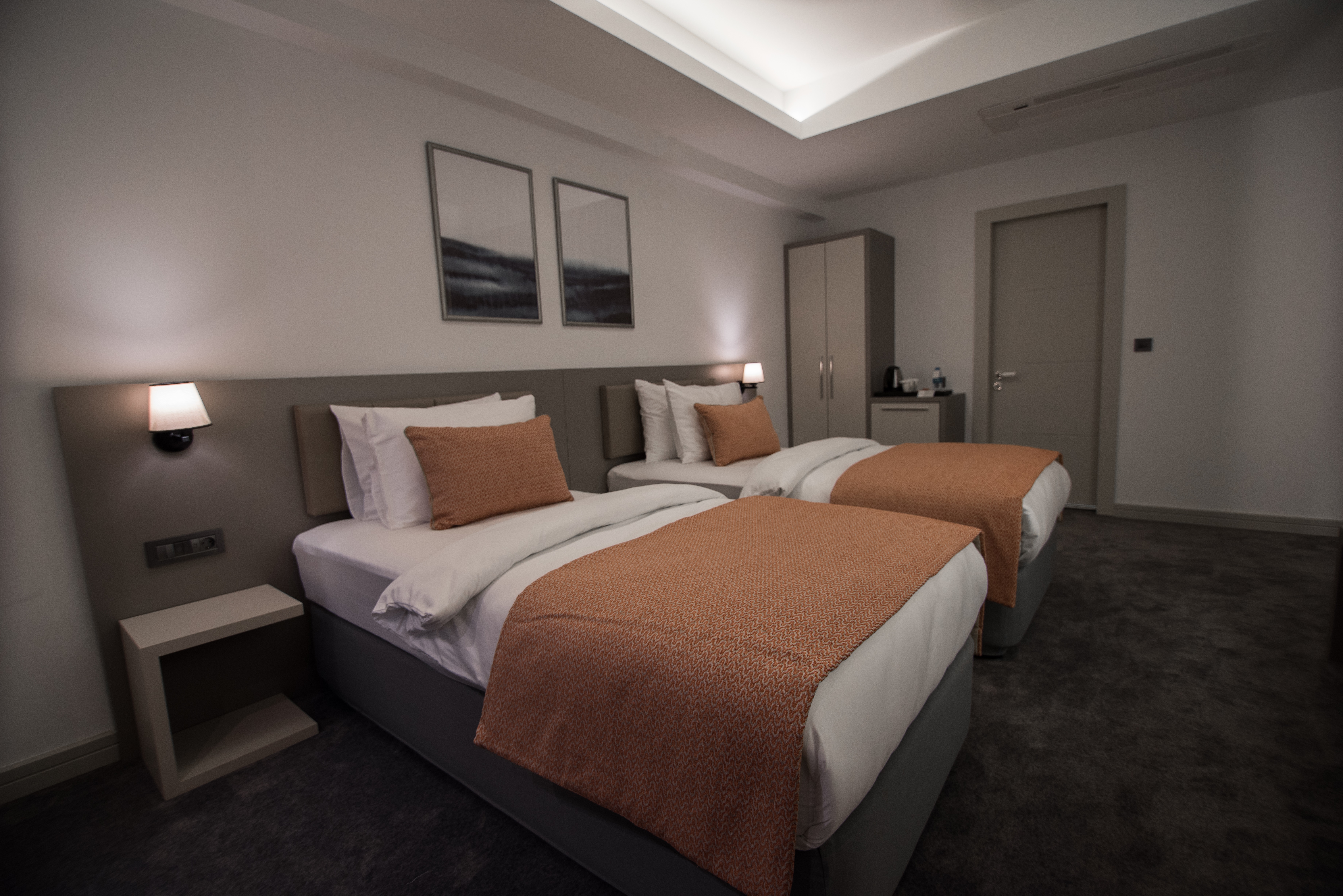 DOVV HOTEL 17/39