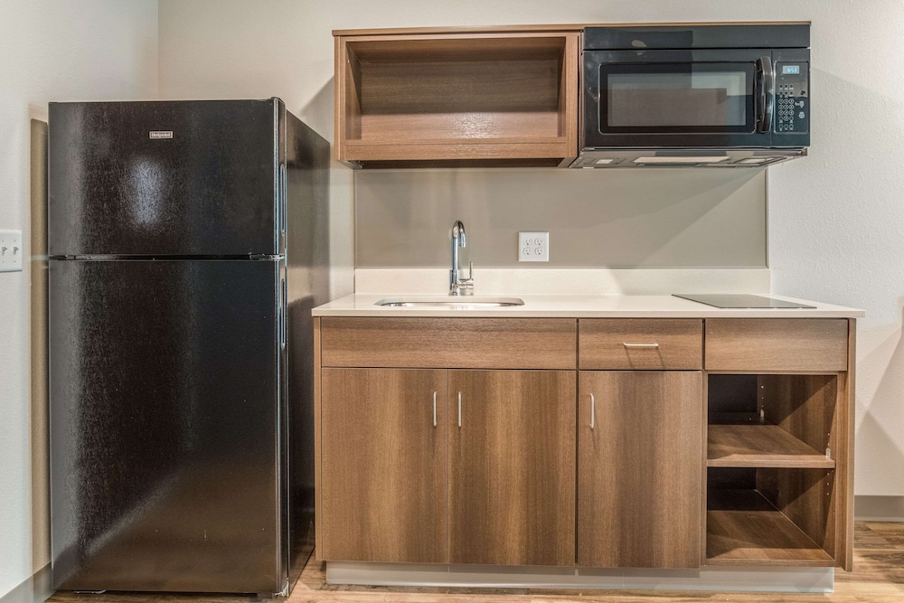 WoodSpring Suites Greenville Haywood Mall 33/33