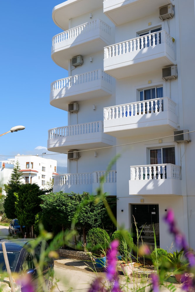 HOTEL DRILONI 6/51