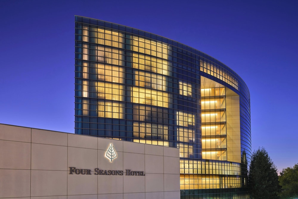 Four Seasons Hotel Silicon Valley At East Palo Alto 1/49