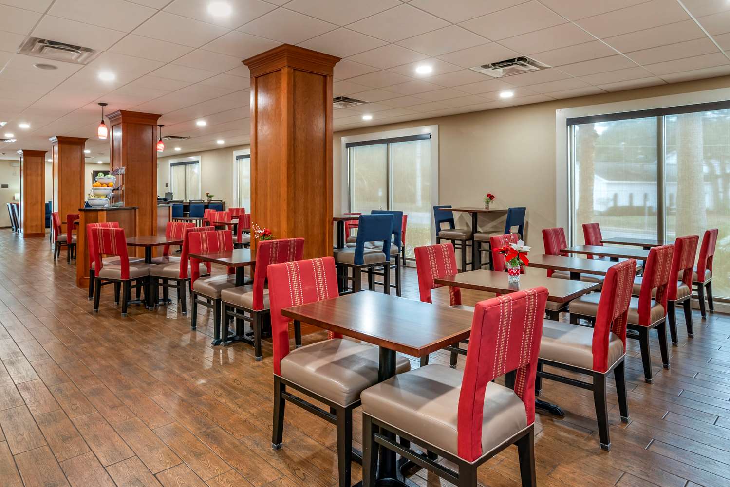 Comfort Suites Niceville Near Elgin Air Force Base 35/61