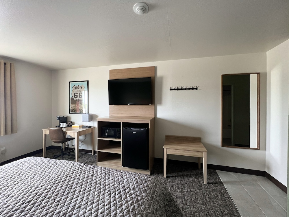Travelodge by Wyndham Atlanta, Illinois 61/75