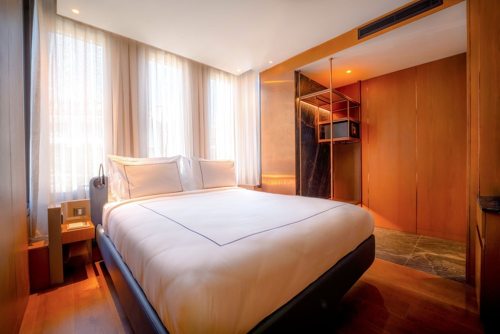 Sura Concept Hotel 12/24