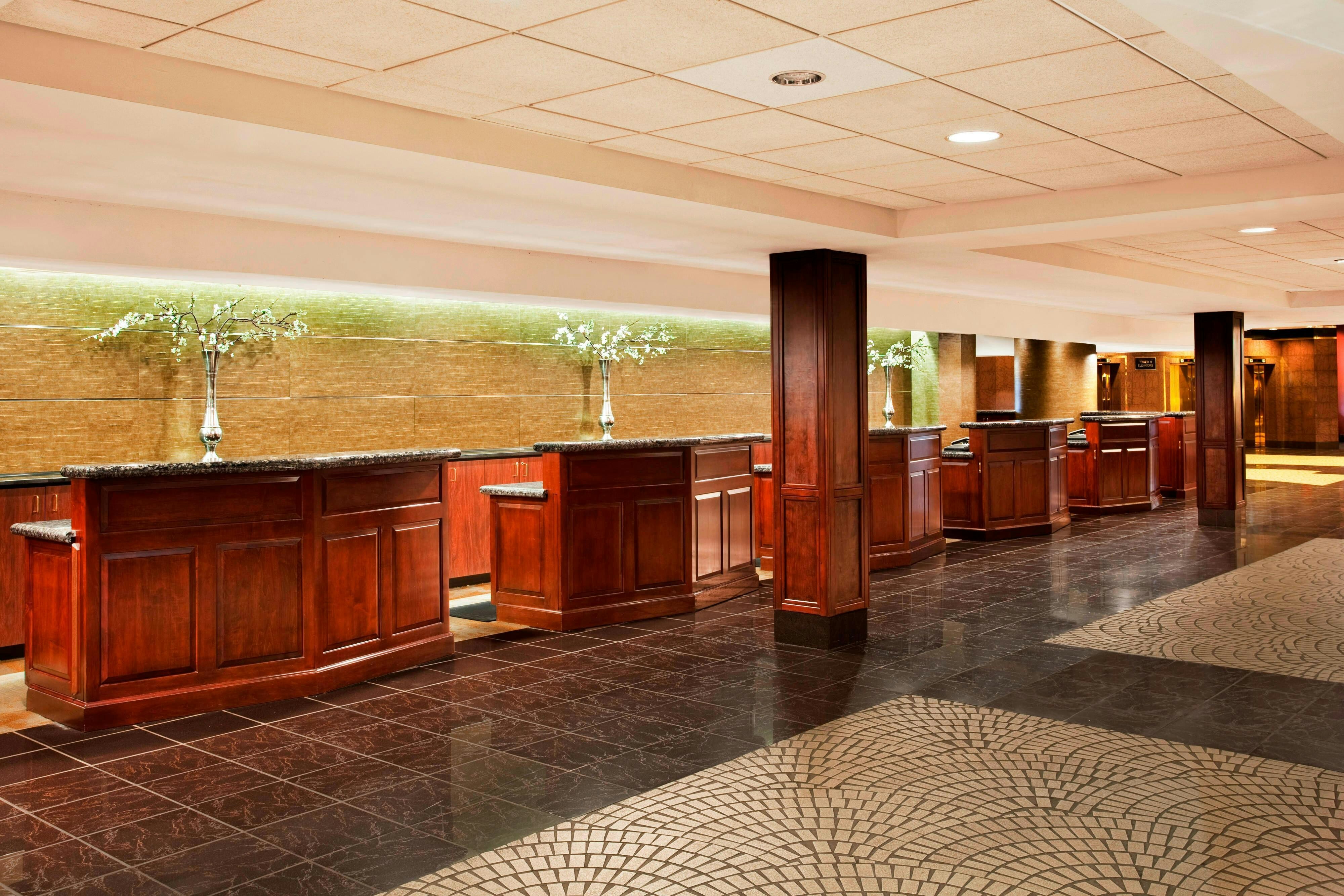 Sheraton Greensboro At Four Seasons 6/24
