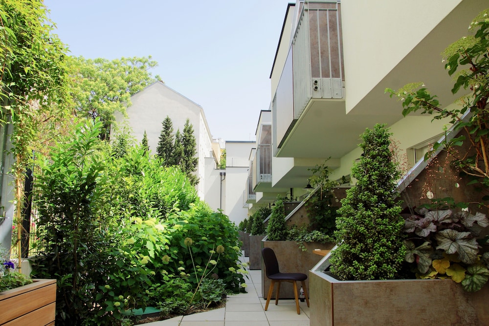 Parks 73 The Townhouse Hotel 41/50