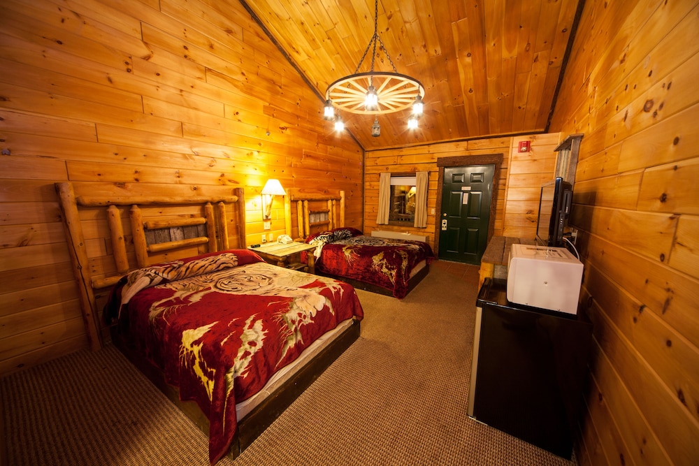 Log Cabin Lodge Suites 59/68