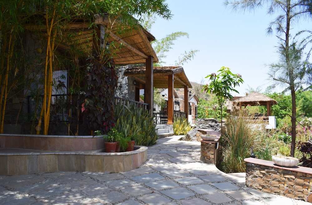 One Hotels Kumbhalgarh Forest Retreat 40/50