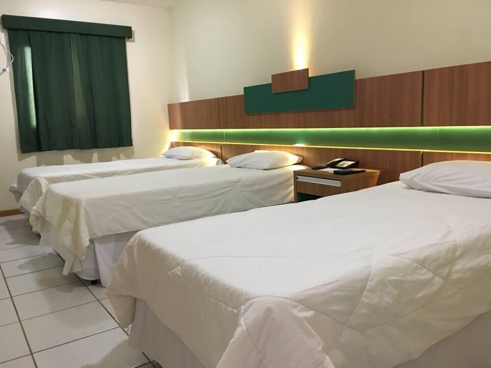 Aero Park Hotel 2/22