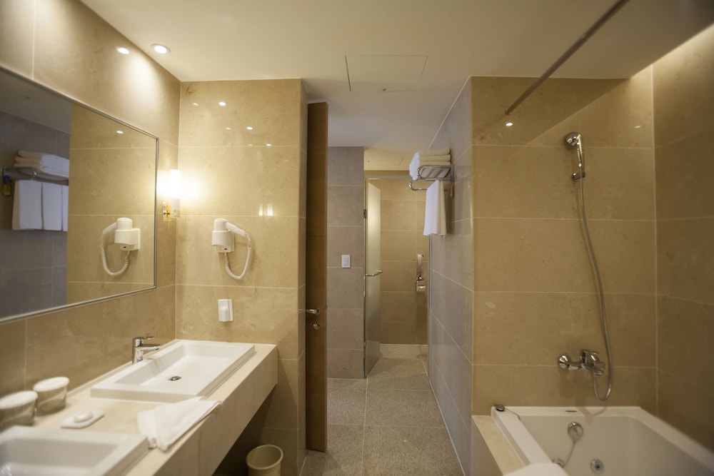 Best Western Gunsan Hotel 13/32