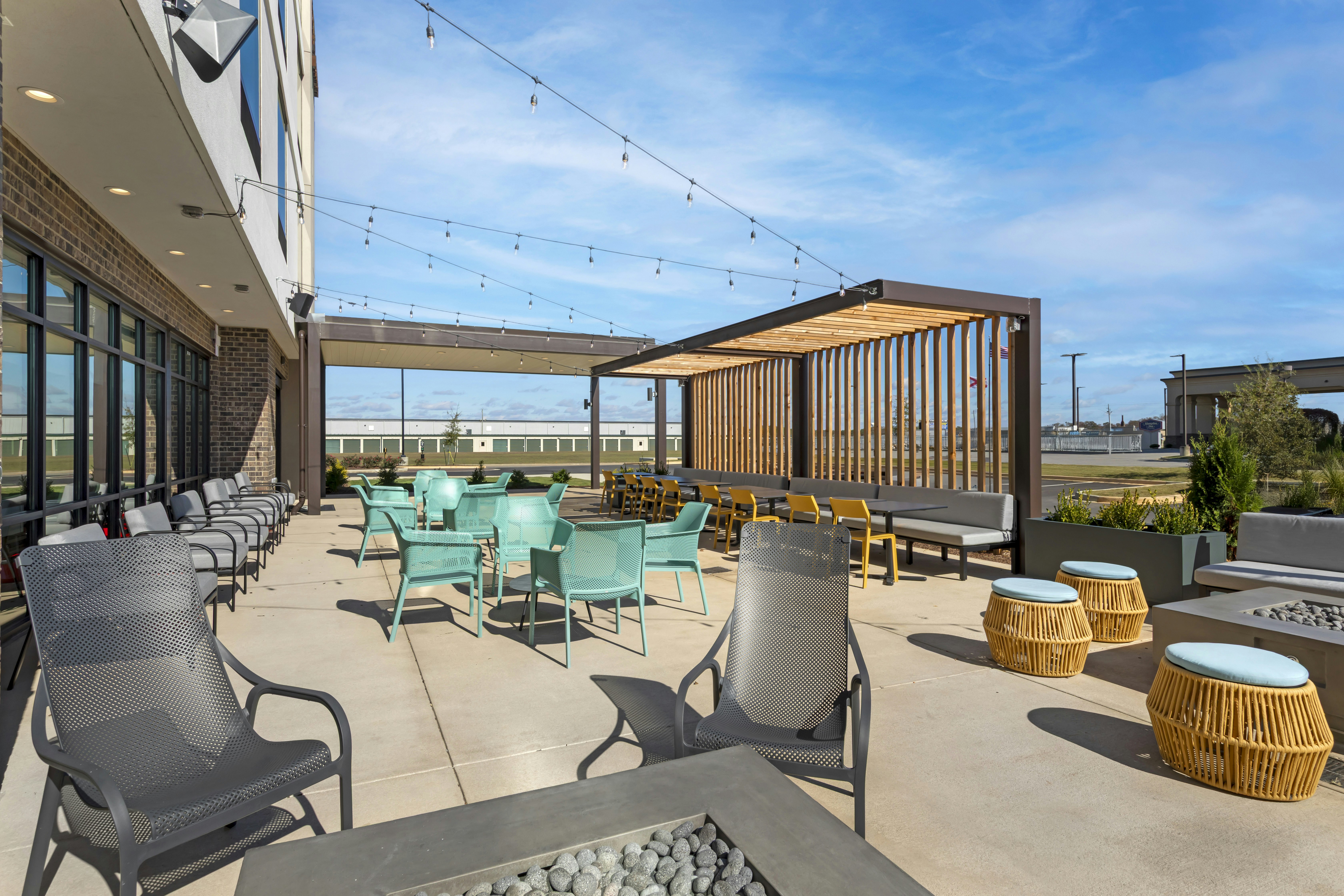 Home2 Suites by Hilton Calera 12/18