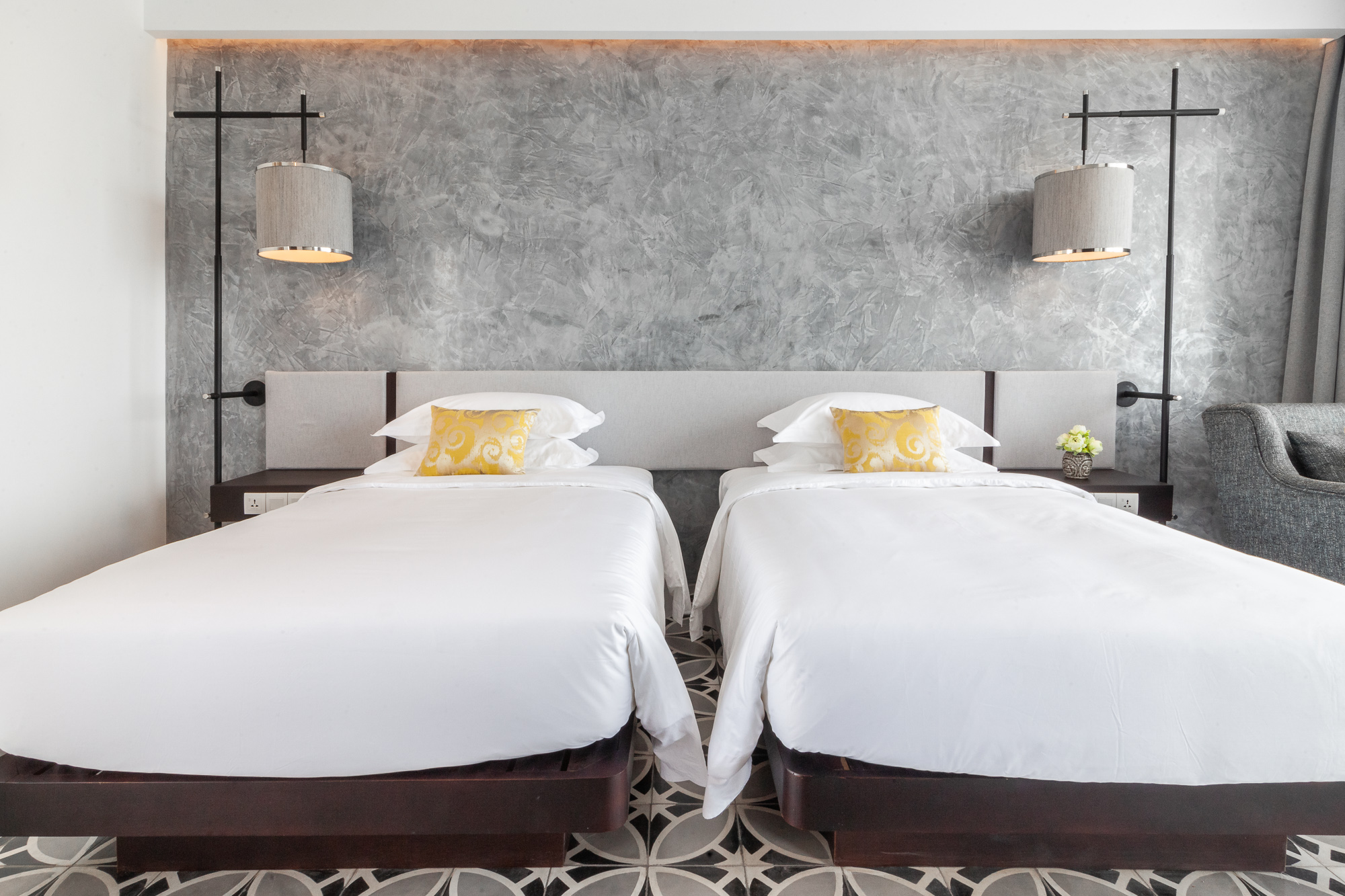 Deluxe, Twin Beds