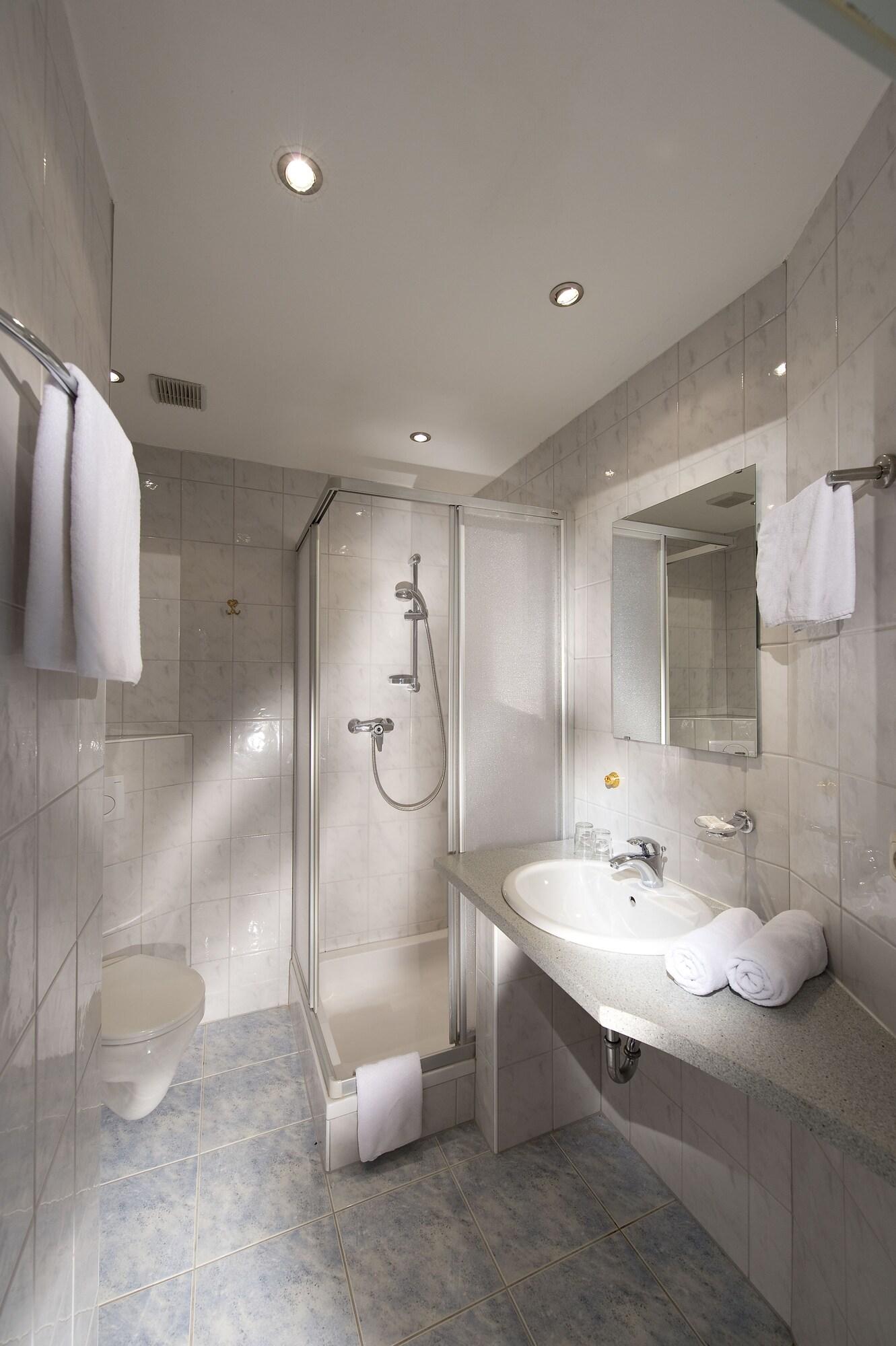Ferienhotel Alpenhof 15/16