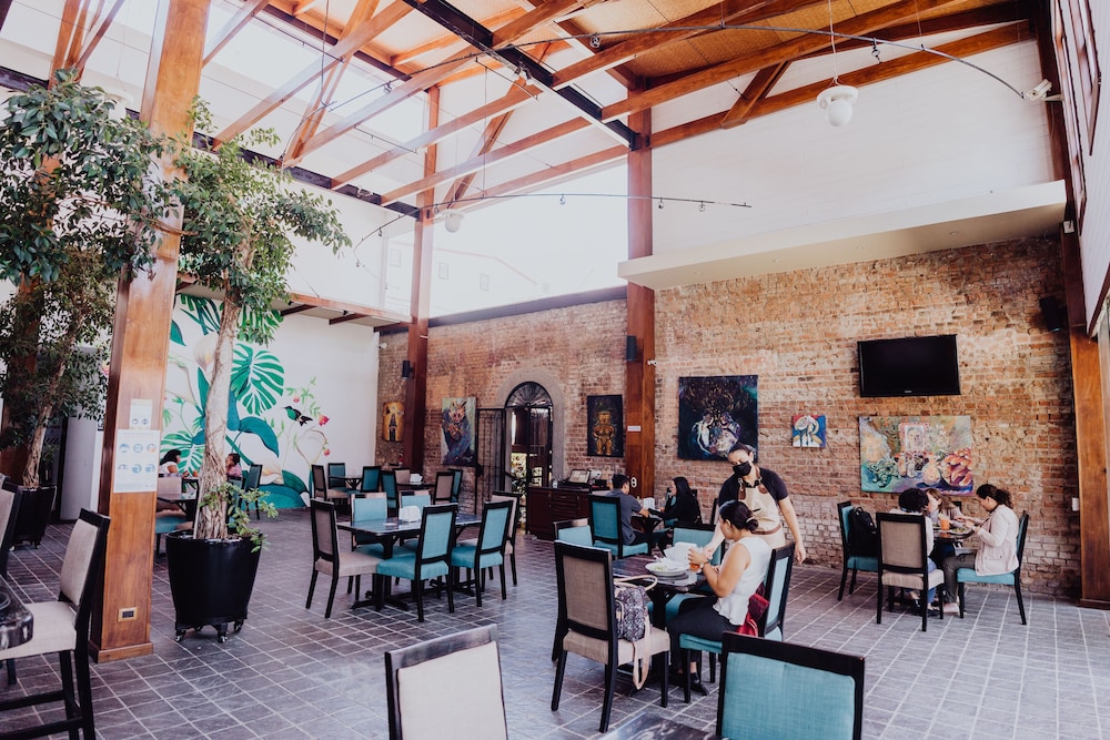 HOTEL DUNN INN 58/67