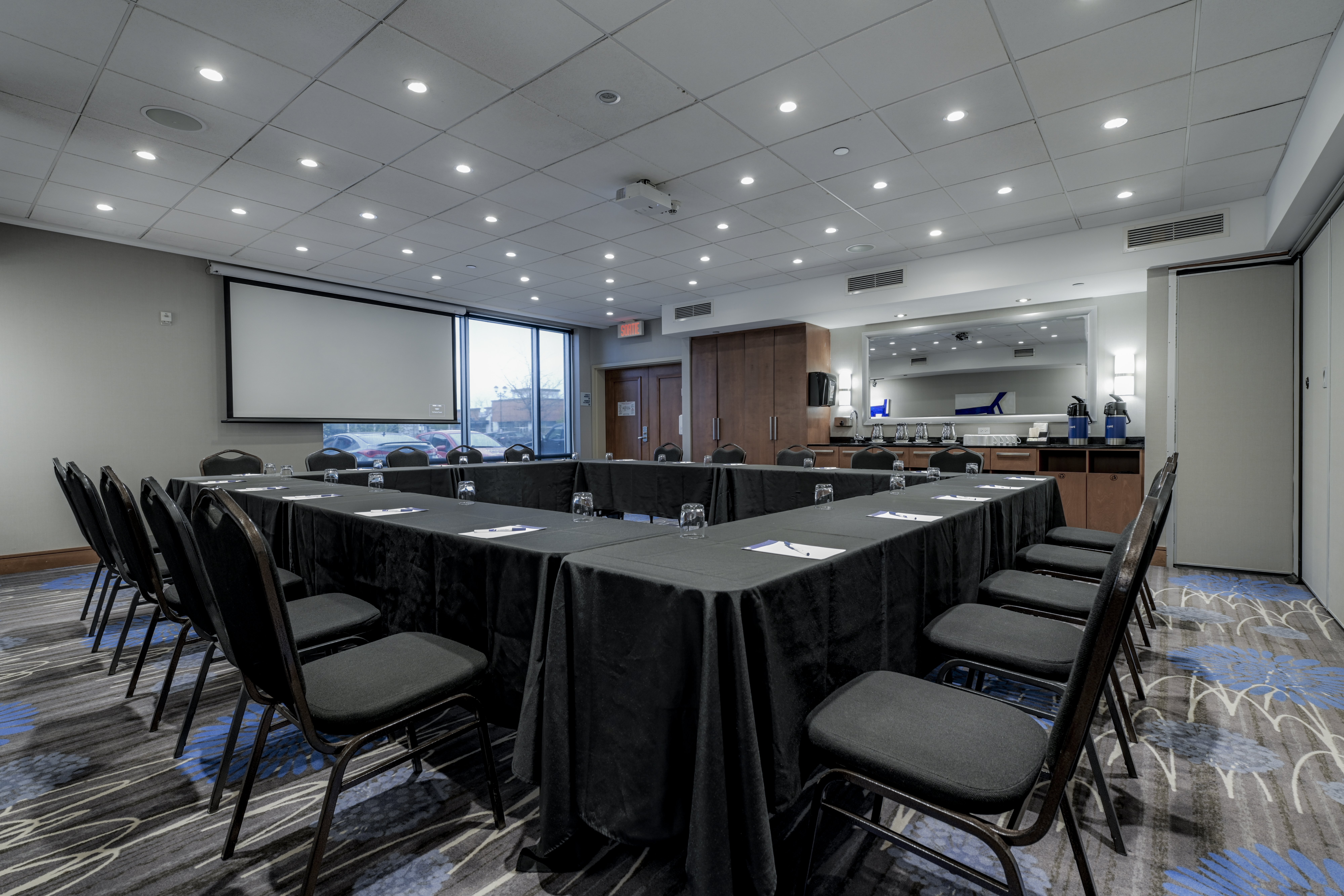 Holiday Inn Saint Hyacinthe 66/74