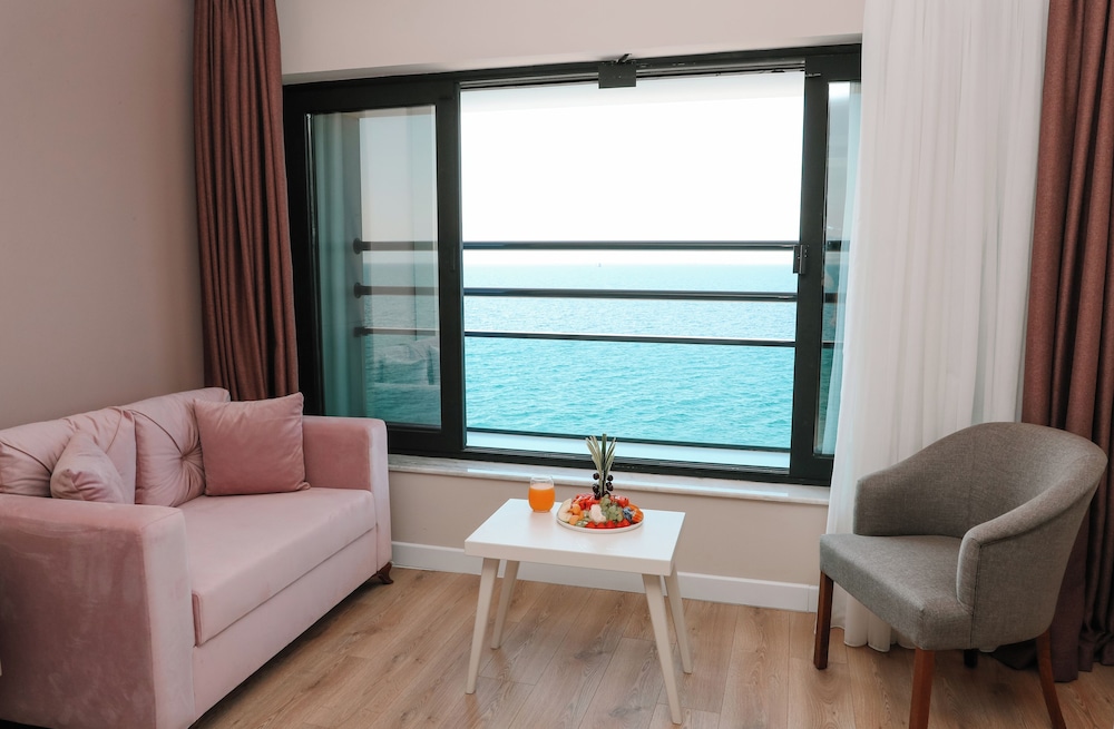 Vira Otel Suites 37/68