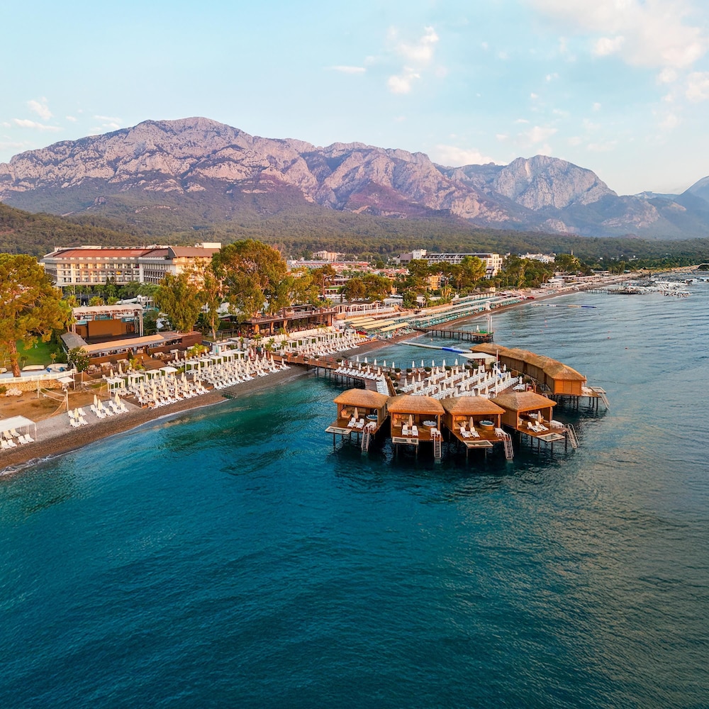 DoubleTree by Hilton Antalya-Kemer All-Inclusive Resort 70/73