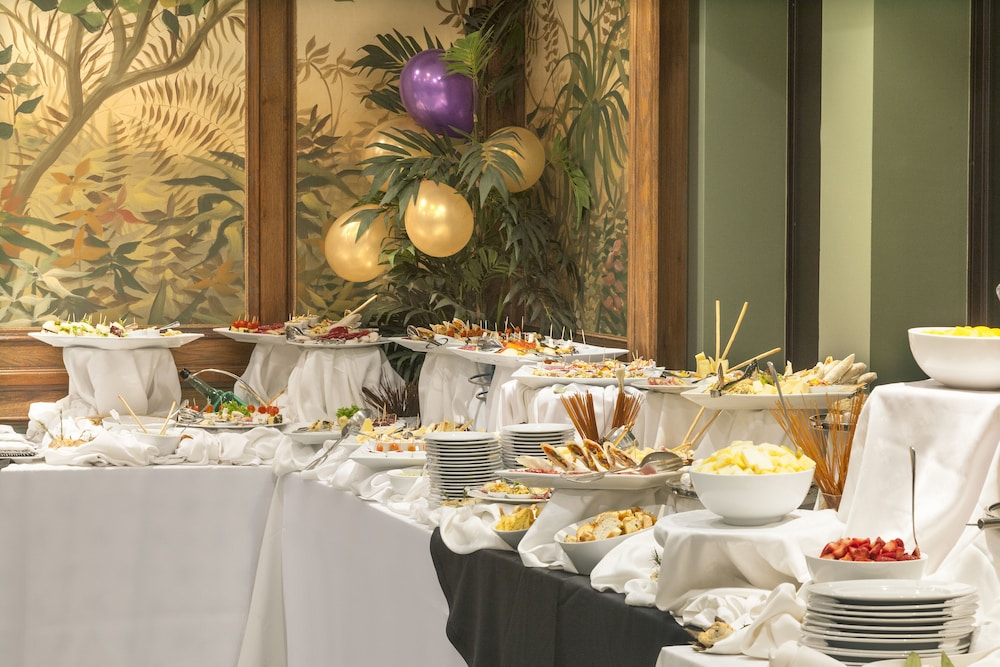 restaurant-cafeteria
