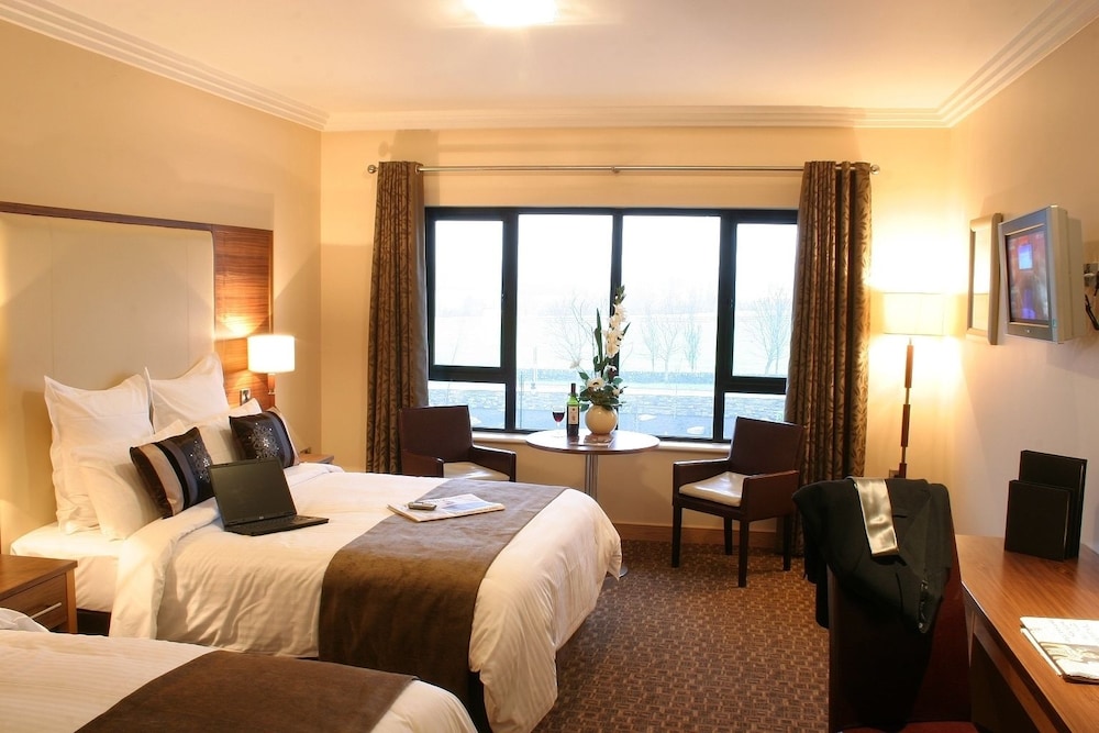 Amber Springs Hotel Health Spa 7/50
