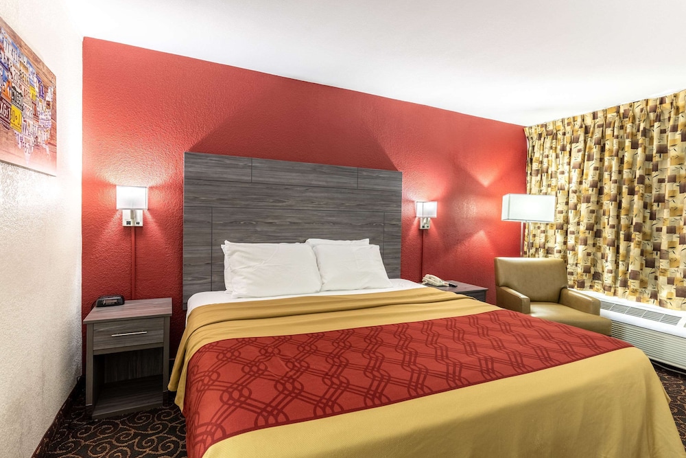 Econo Lodge Thomasville 25/64