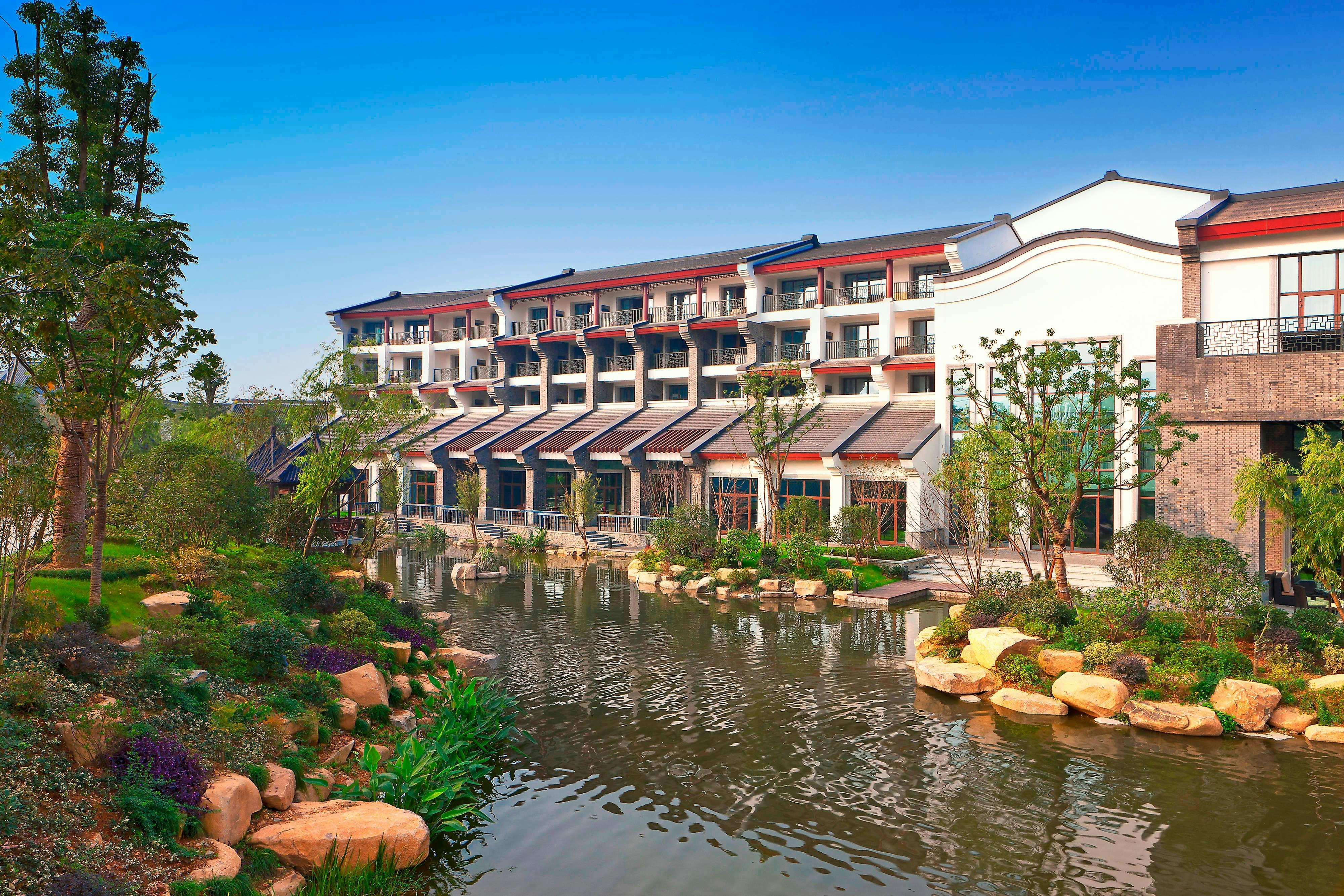 Sheraton Grand Hangzhou Wetland Park Resort 12/13