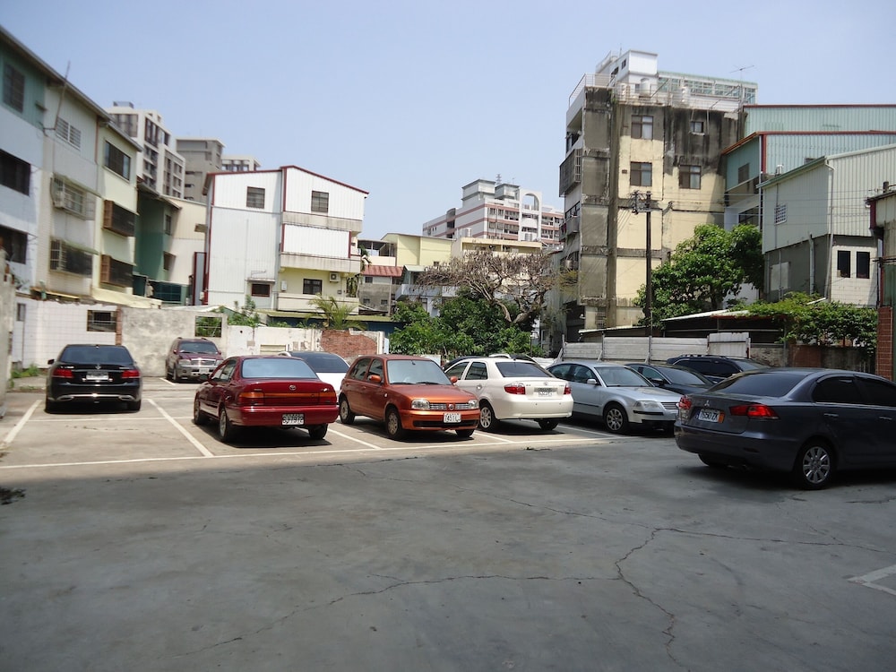 Chuanfu Hotel 34/35