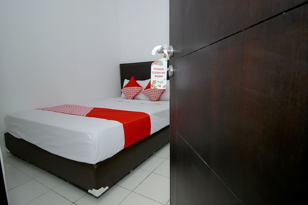 OYO 1678 Jati Exclusive Homestay 23/45