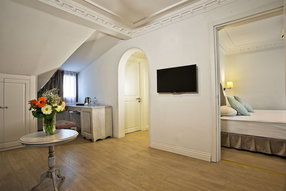 La Villa Blanche Hotel 14/21