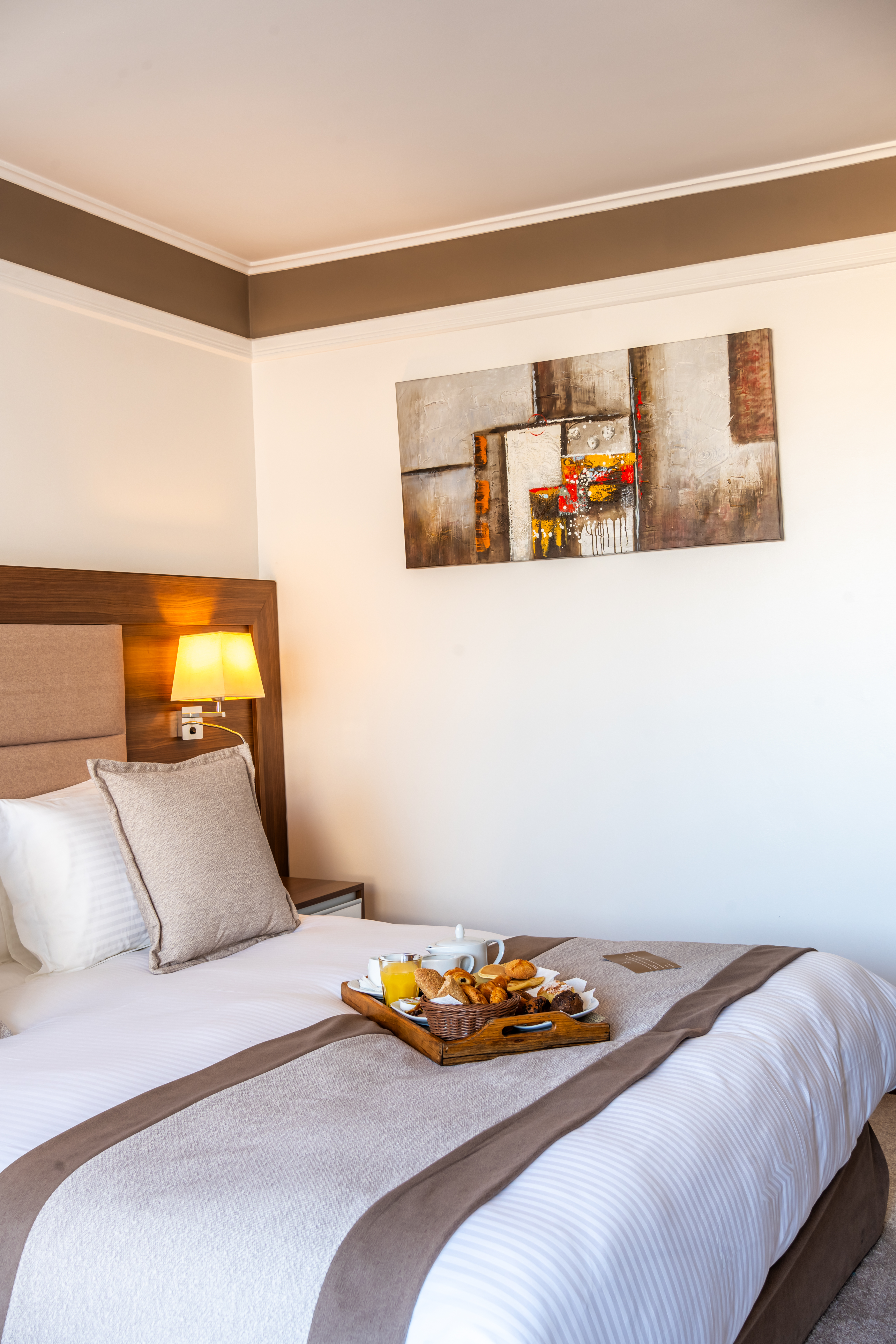 DUPLEX, SUITE, MOSQUE VIEW