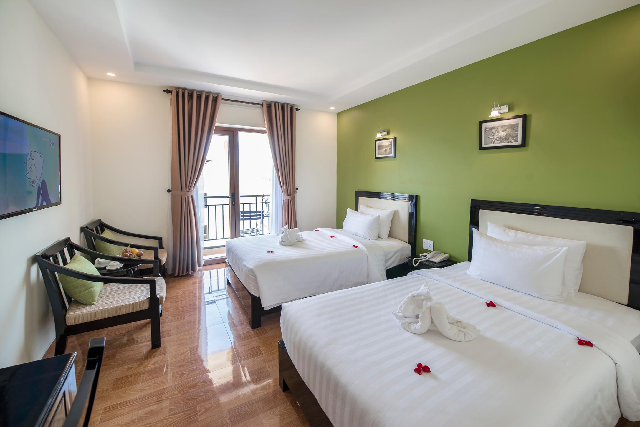 Superior, Twin Beds, Balcony