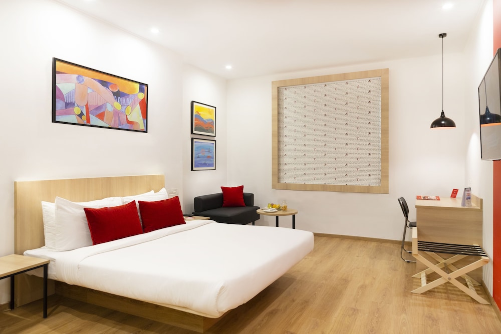 BUSINESS, KING BED
