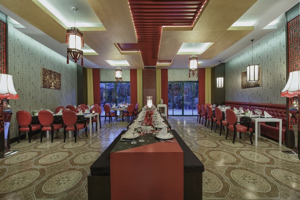 Delphin Deluxe Resort 30/50