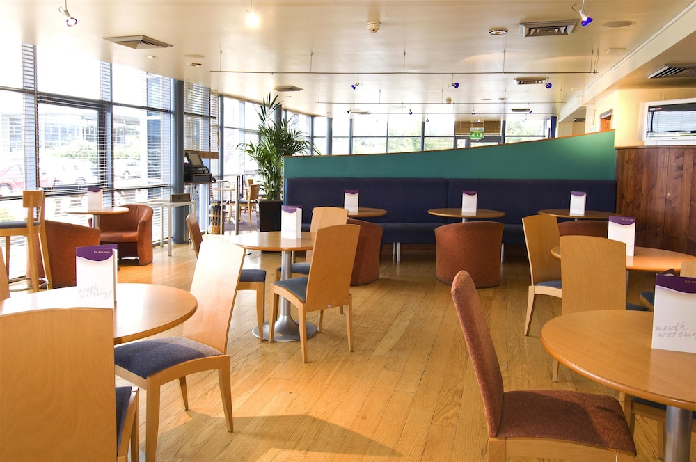Premier Inn Southampton Airport 29/34