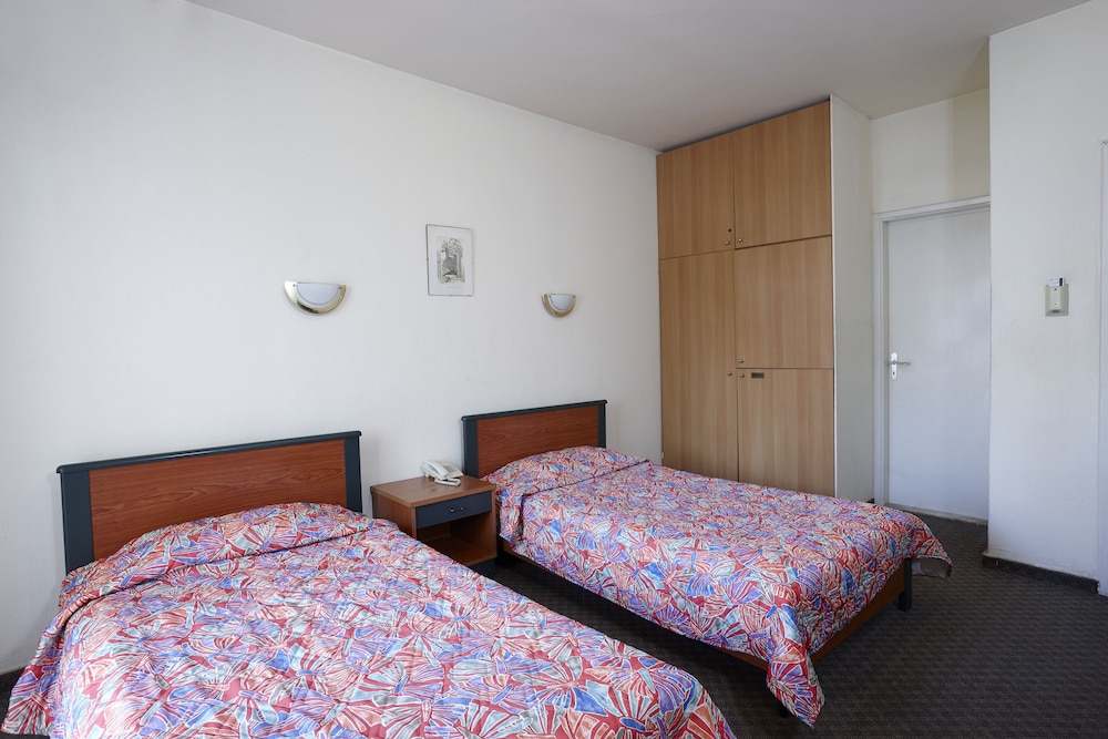 Zoukotel Hotel 18/50