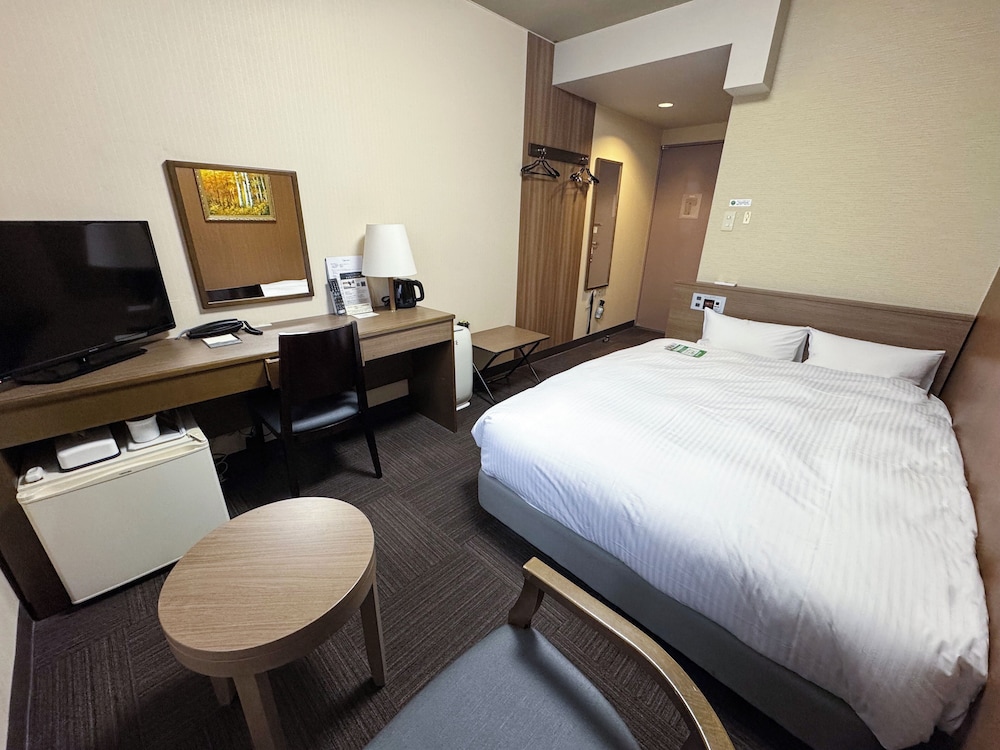 ROOM, DOUBLE BED