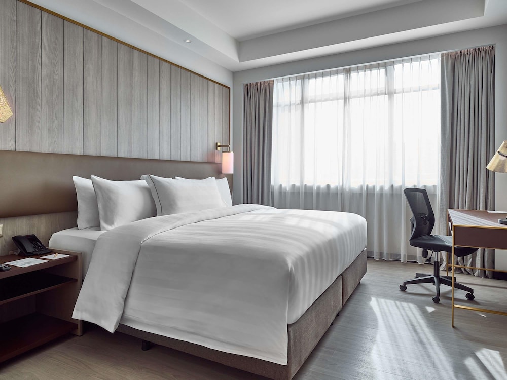 PREMIER, FAMILY, MULTIPLE BEDS