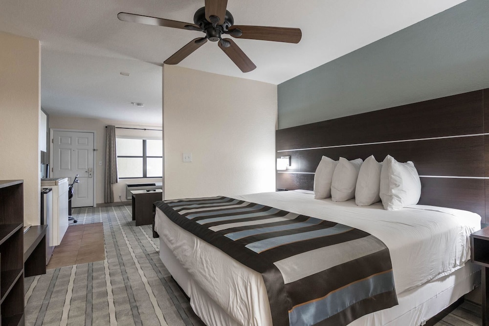 Baymont By Wyndham Punta Gorda/Port Charlotte 22/50