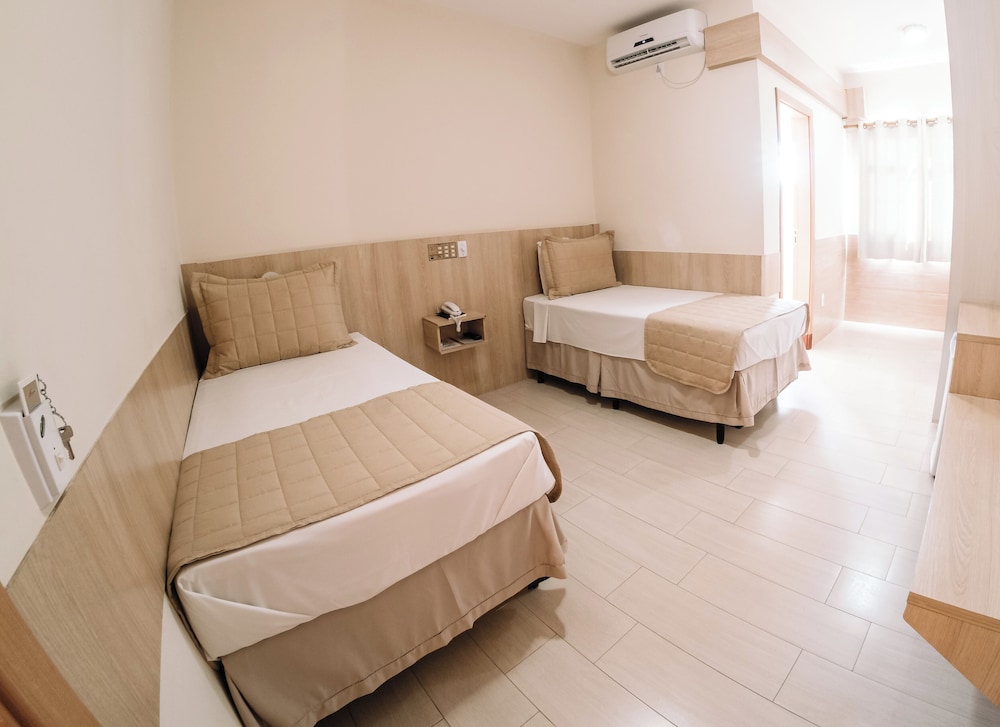 Standard, Twin Beds