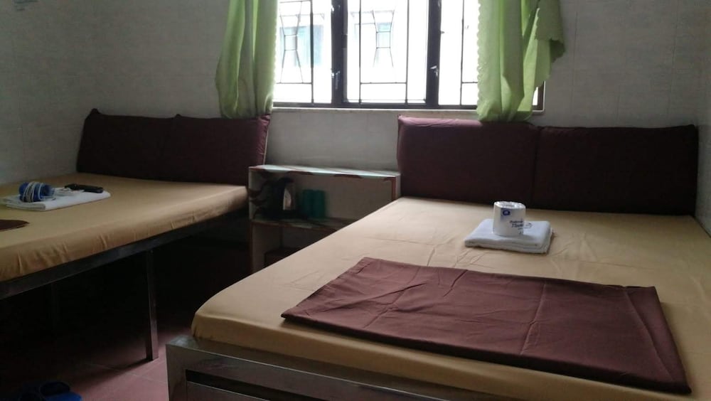 New Yan Yan Guest House 22/32