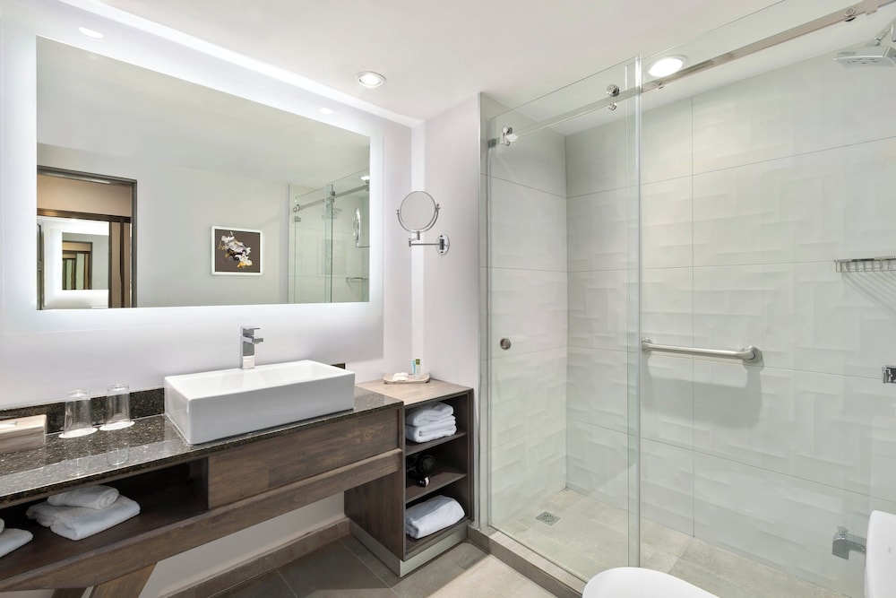 Standard, King Bed, Lounge Access, Club Floor، Crowne Plaza San Jose La Sabana by IHG 8/8