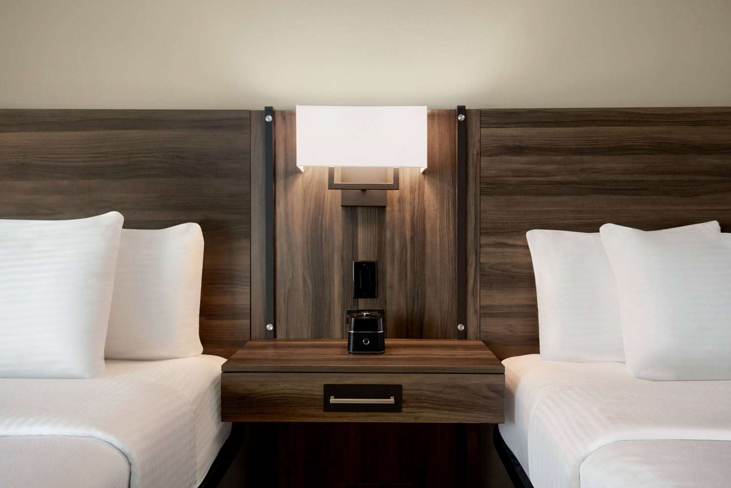 La Quinta Inn & Suites by Wyndham Gonzales LA 17/48