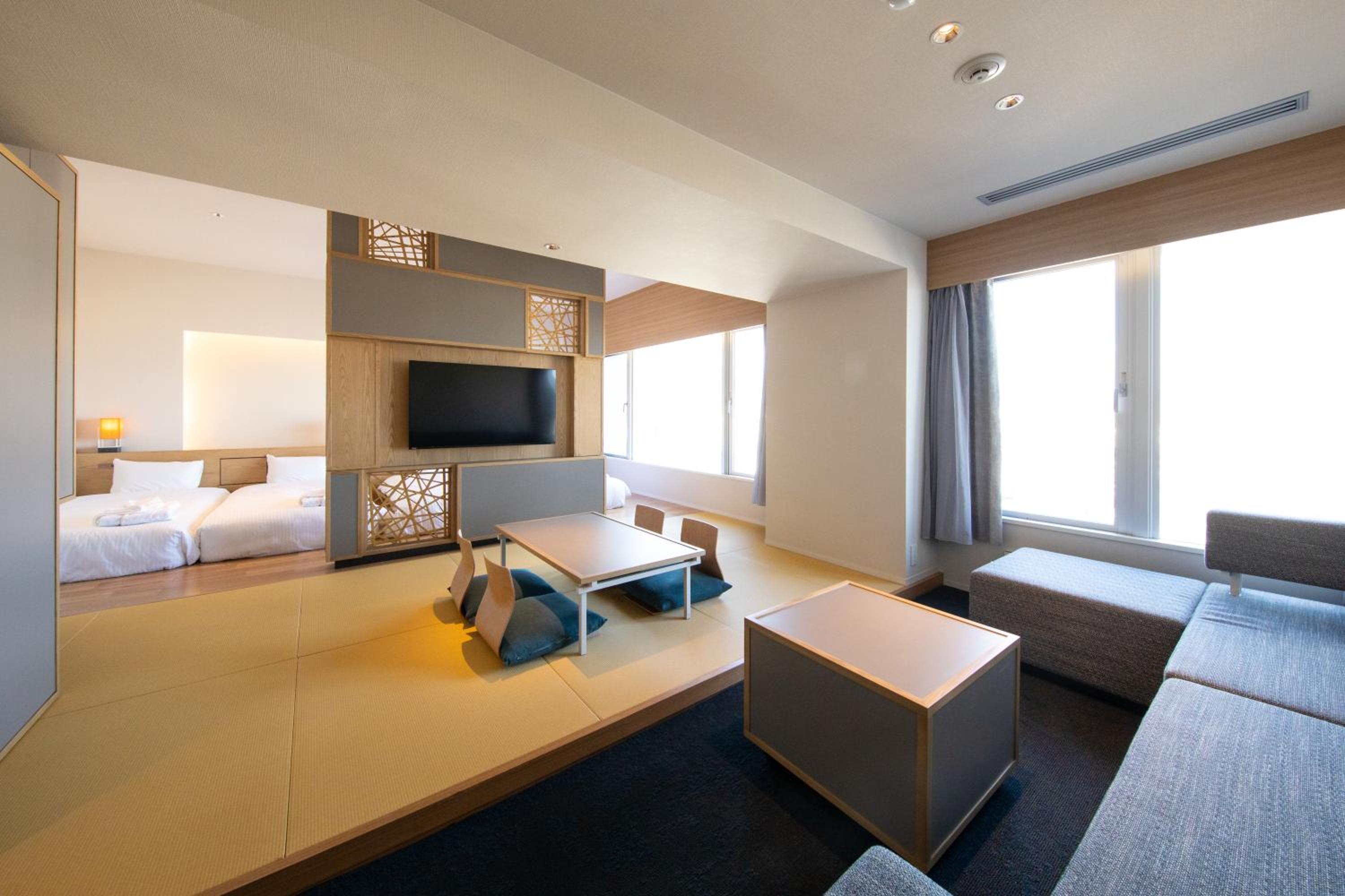 Japanese, Suite