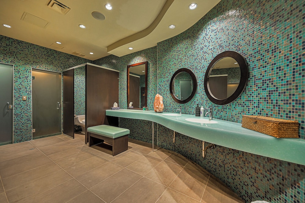 iHOTEL & Conference Centre Red Deer 31/57